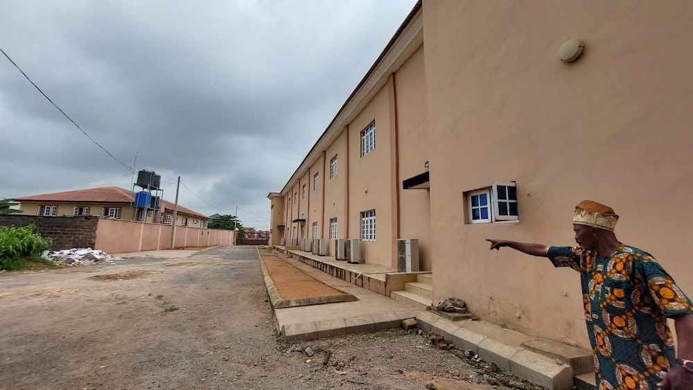 Balogun Fasasi Adesoye hall photo 3